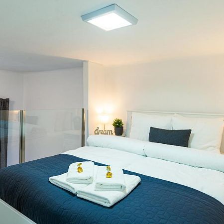 Bella Mia - Entire Apartment Near Liszt Ferenc Ter Budapest Ngoại thất bức ảnh