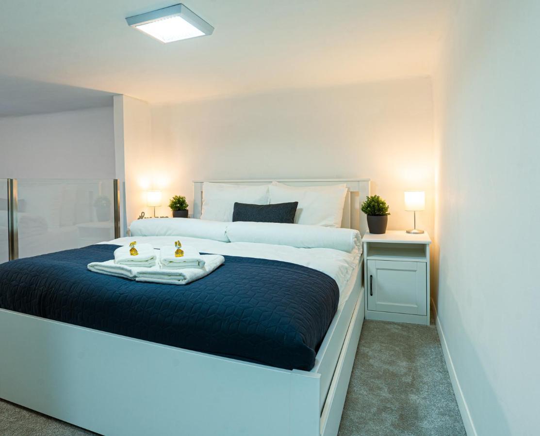 Bella Mia - Entire Apartment Near Liszt Ferenc Ter Budapest Ngoại thất bức ảnh