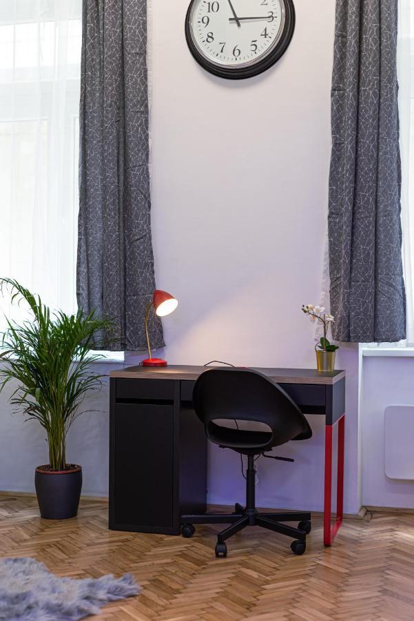 Bella Mia - Entire Apartment Near Liszt Ferenc Ter Budapest Ngoại thất bức ảnh