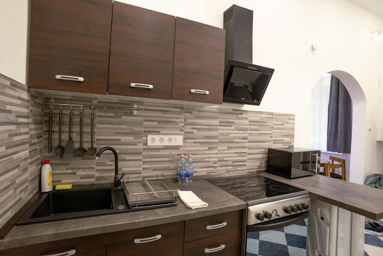Bella Mia - Entire Apartment Near Liszt Ferenc Ter Budapest Ngoại thất bức ảnh